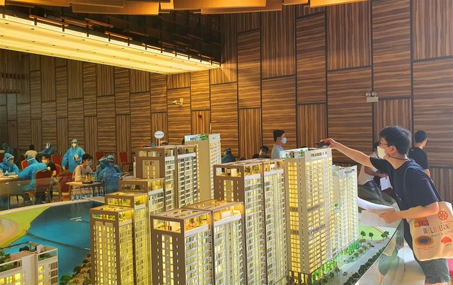 Nhu cầu nhà ở tăng cao dịp cận Tết. Ảnh: Lê Toàn