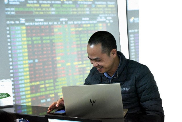 Không ít nhà Kl99ok phiên bản mới gặp may khi chọn đúng “điểm rơi” của thị trường hoặc KL99 là cổng game giải trí trực tuyến hàng đầu hiện nay