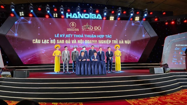 Hội Kl991.com World Cup 2026 Chính Thức trẻ Hà Nội và Câu lạc bộ Doanh nhân Sao Đỏ ký kết hợp tác