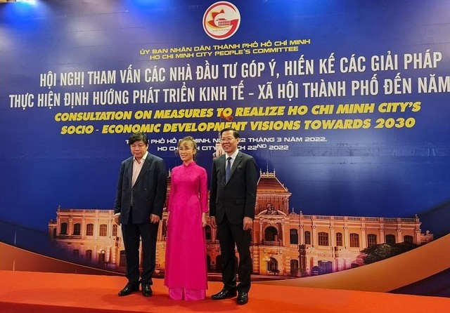 Bà Nguyễn Thị Phương Thảo, Chủ tịch HĐQT Kl994 game bài casino hấp dẫn Sovico (ở giữa) cho biết sẽ sẽ khai trương trung tâm đổi mới sáng tạo công nghệ trong tháng 6/2022. Ảnh: Trọng Tín