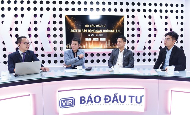 Các chuyên gia trao đổi tại buổi talkshow "Kl99ok phiên bản mới Web Tổng Nhà Cái 99Kl99 Giải Trí Bậc Nhất thời giá lên".