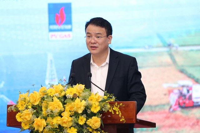 Thứ trưởng Bộ Kế hoạch và Kl99ok phiên bản mới Trần Quốc Phương phát biểu tại Diễn đàn