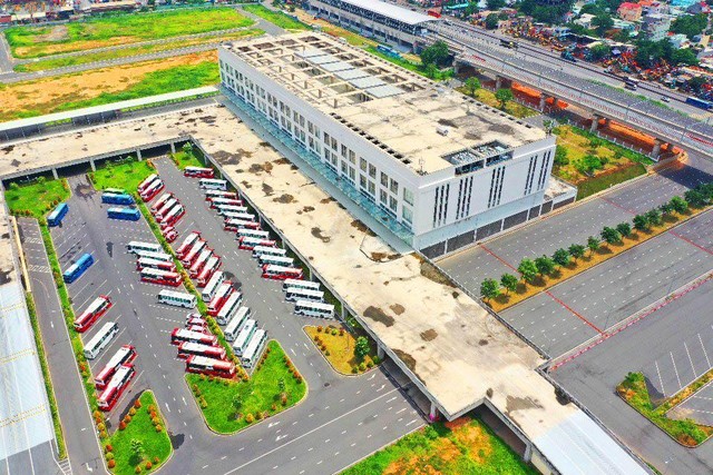 Sau gần 2 năm đi vào hoạt động, bến xe Miễn Đông mới chỉ phục vụ khoảng 50 người/ngày.
