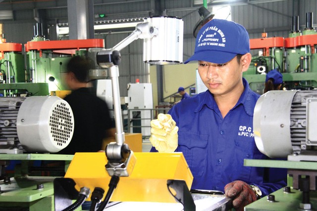 Các khu công nghiệp vẫn hoạt động hiệu quả. Ảnh: Thành Nguyễn