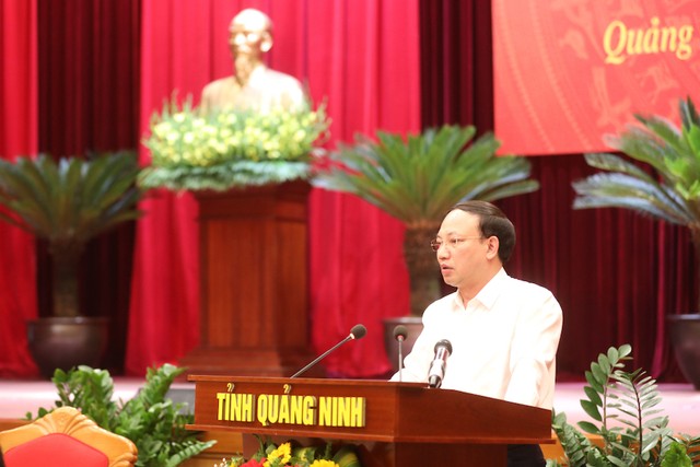 Ông Nguyễn Xuân Ký, Ủy viên Trung ương Đảng, Bí thư Tỉnh ủy, Chủ tịch HĐND tỉnh phát biểu tại buổi làm việc.