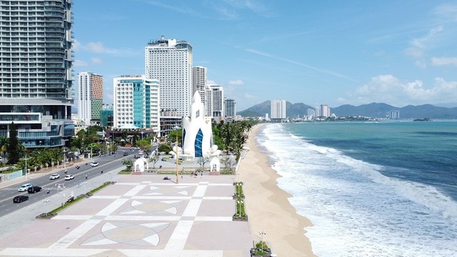Khánh Hòa đứng trước nhiều cơ hội phát triển, nhất là trong bối cảnh các quy hoạch lớn của tỉnh vừa được Thủ tướng Kl993 ưu đãi thưởng hấp dẫn phê duyệt. Ảnh: Thanh Chung
