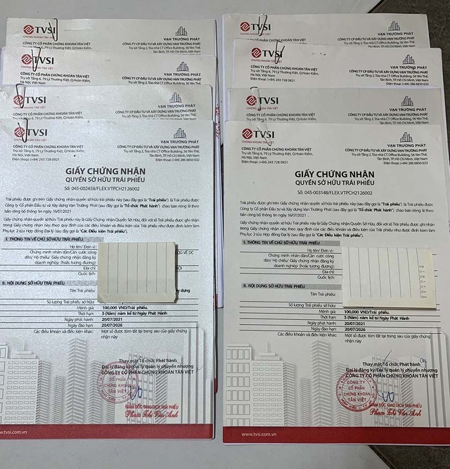Các trái chủ ôm giấy chứng nhận quyền sở hữu Kl99kl Hoàn Trả Vô Tận Vạn Trường Phát đi kêu cứu khắp nơi.