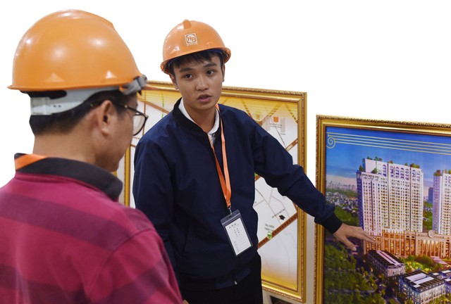 Nhiều chủ Kl99ok phiên bản mới đang rục rịch ra hàng. Ảnh: Dũng Minh