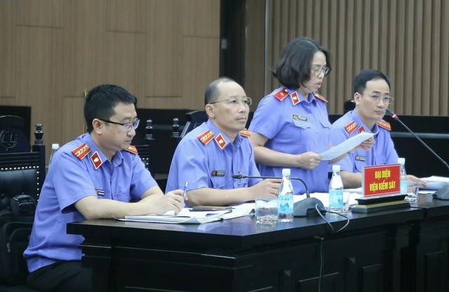 Viện Kiểm sát Nhân dân TP.Hà Nội công bố bản luận tội các bị cáo liên quan trong vụ án giao đất trái quy định tại Bình Thuận.