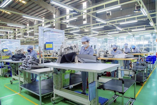Dây chuyền Kl994 nhà cái bóng đá world cup áo ghế ô tô tại THACO Auto