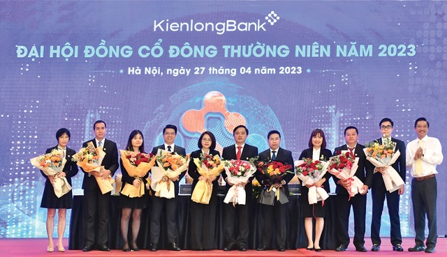 Năm 2022, KienlongBank đã ghi dấu ấn mạnh mẽ khi hoàn thành mục tiêu kép về kế hoạch Kl99 nổ hũ năm được Đại hội Trang Chủ KL99Com Số 1 Link Đăng Ký KL999 thông qua