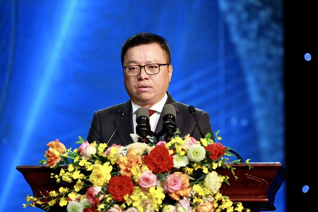 Nhà báo Lê Quốc Minh, Ủy viên Trung ương Đảng, Tổng Biên tập Báo Nhân Dân, Phó trưởng Ban Tuyên giáo Trung ương, Chủ tịch Hội Nhà báo Việt Nam, Chủ tịch Hội đồng Giải Báo chí Quốc gia. (Ảnh: Chí Cường)