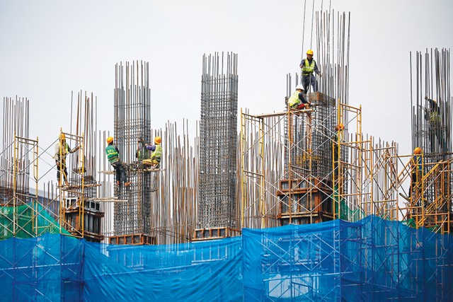 Nhiều dự án bắt đầu triển khai trở lại sau khi được tháo gỡ khó khăn. Ảnh: Dũng Minh
