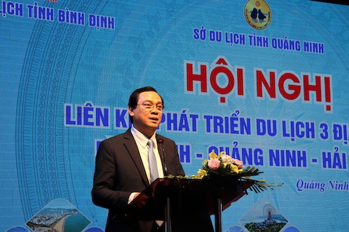 Cục trưởng Cục Du lịch Quốc Gia Việt Nam Nguyễn Trùng Khánh phát biểu tại hội nghị.