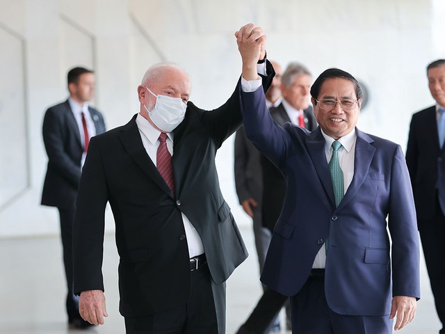 Tổng thống Brazil Luiz Inacio Lula da Silva và Thủ tướng Phạm Minh Chính. (Ảnh: VGP/Nhật Bắc)