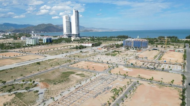 Dự án Khu đô thị biển Bình Sơn – Ninh Chữ (Khu K2) vẫn còn tồn kho 63 lô đất nền. Nguồn: NTV Dự án Khu đô thị biển Bình Sơn – Ninh Chữ (Khu K2) vẫn còn tồn kho 63 lô đất nền. Nguồn: NTV