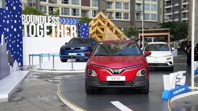 Theo nguồn tin từ Autocar India, VinFast đang cân nhắc mua lại nhà máy của Ford ở Chennai (Ấn Độ). Theo nguồn tin từ Autocar India, VinFast đang cân nhắc mua lại nhà máy của Ford ở Chennai (Ấn Độ).