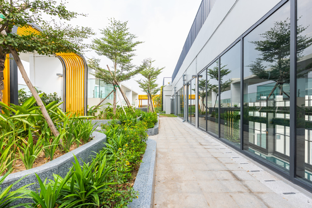 Hệ tiện ích xanh phong phú tại dự án Masteri West Heights.