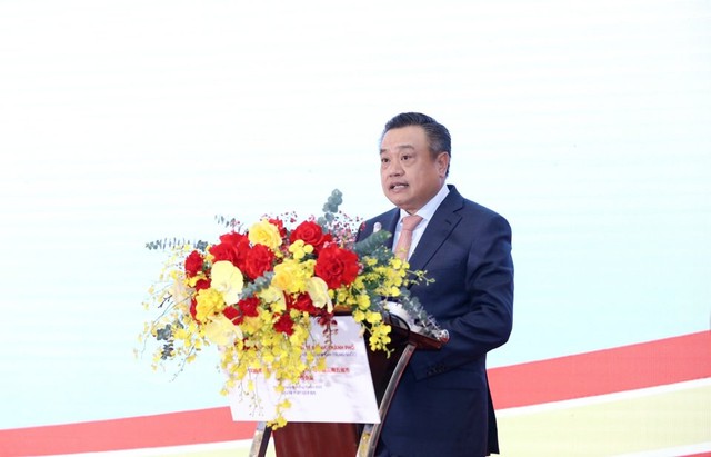 Chủ tịch UBND TP. Hà Nội Trần Sỹ Thanh phát biểu bế mạc Hội nghị.