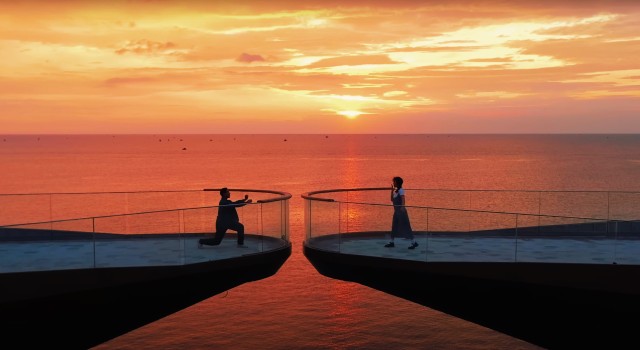 Cầu Hôn (Kiss Bridge) sẽ chính thức đón khách tham quan, trải nghiệm dịp cuối năm. Cầu Hôn (Kiss Bridge) sẽ chính thức đón khách tham quan, trải nghiệm dịp cuối năm.