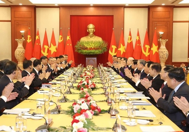 Tổng Bí thư Nguyễn Phú Trọng hội đàm với Tổng Bí thư, Chủ tịch Trung Quốc Tập Cận Bình (Ảnh: TTXVN)