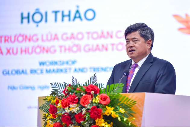 Thứ trưởng Trần Thanh Nam chia sẻ tại hội thảo. Ảnh Tùng Đinh.