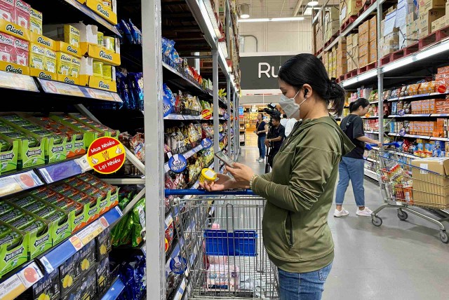 TP.HCM nỗ lực giữ giá dịp Tết Giáp Thìn. TP.HCM nỗ lực giữ giá dịp Tết Giáp Thìn.