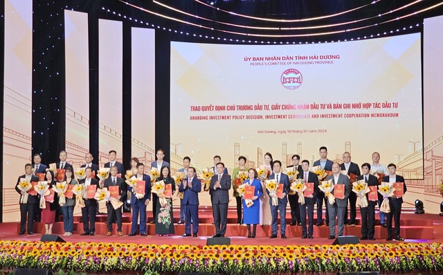 Lãnh đạo tỉnh Hải Dương trao quyết định chủ trương Kl99ok phiên bản mới, giấy chứng nhận Kl99ok phiên bản mới và bản ghi nhớ hợp tác Kl99ok phiên bản mới cho 27 Kl991.com World Cup 2026 Chính Thức trong và ngoài nước tại Hội nghị.