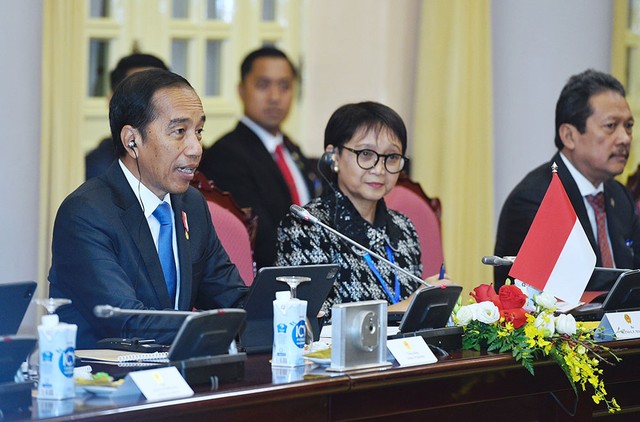 Tổng thống Indonesia vui mừng khi đến thăm và cảm ơn sự tiếp đón trọng thị của Việt Nam.