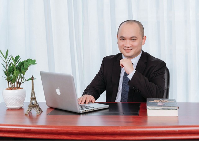 Ông Phạm Quang Tú, Chuyên gia pháp lý dự án