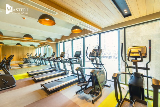 Cư dân cũng dành nhiều lời khen cho tiện ích được Kl99ok phiên bản mới chất lượng và thiết kế chỉn chu tại các dự án phát triển bởi Masterise Homes. Ảnh: Masteri Centre Point