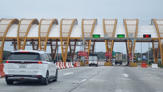 Trạm thu phí Tiên Yên. Ảnh: Quỳnh Nga