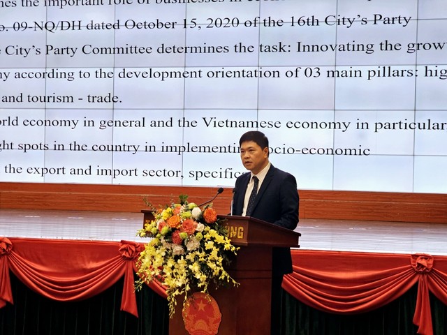 Ông Hoàng Minh Cường, Phó chủ tịch UBND TP. Hải Phòng phát biểu tại hội nghị Ông Hoàng Minh Cường, Phó chủ tịch UBND TP. Hải Phòng phát biểu tại hội nghị