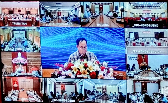 Hội nghị được diễn ra trực tiếp và trực tuyến với 13 địa phương của tỉnh Quảng Ninh.