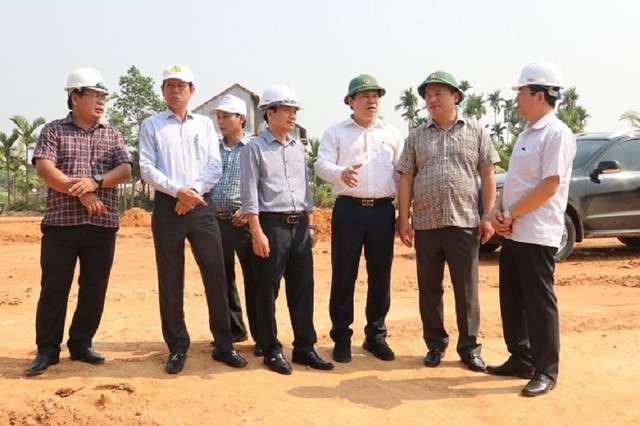 Lãnh đạo tỉnh Quảng Ngãi kiểm tra tiến độ giải phóng mặt bằng dự án KL99 là nhà cái cá cược trực tuyến hàng đầu tại châu Á Bắc - Nam đoạn Quảng Ngãi - Hoài Nhơn.