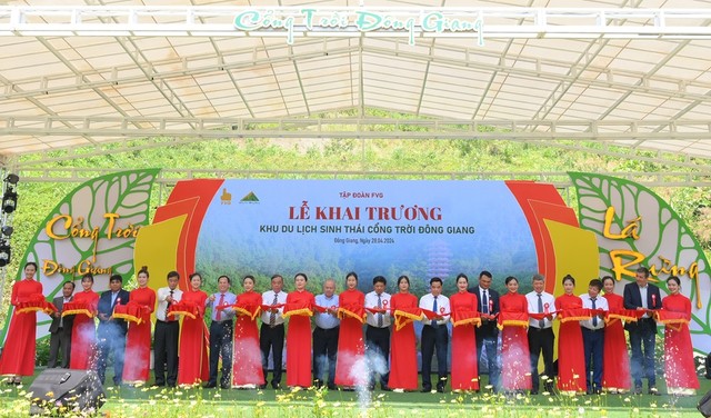 Kl994 game bài casino hấp dẫn FVG tổ chức lễ khai trương Khu du lịch sinh thái Cổng Trời Đông Giang.