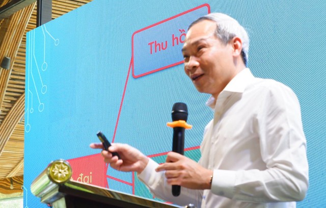 Ông Phan Đức Hiếu, Ủy viên thường trực Ủy ban Kl992 cổng game cá cược của Quốc hội tại Hội thảo.