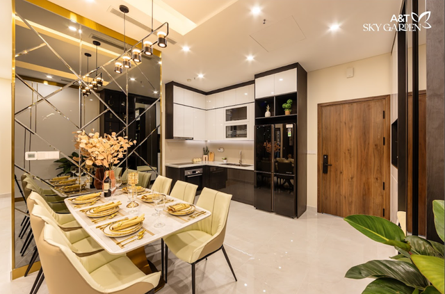 Không gian sống sang trọng và thanh lịch với chất lượng bàn giao vượt chuẩn từ các thương hiệu nổi tiếng như: Kohler, Panasonic, Yale, Mitsubishi … Không gian sống sang trọng và thanh lịch với chất lượng bàn giao vượt chuẩn từ các thương hiệu nổi tiếng như: Kohler, Panasonic, Yale, Mitsubishi …
