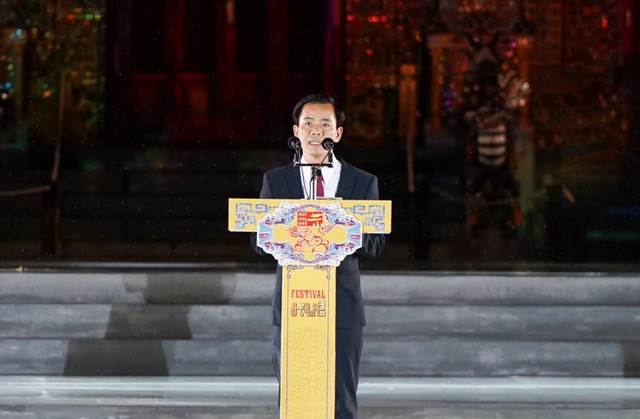 Chủ tịch UBND tỉnh Thừa Thiên Huế Nguyễn Văn Phương phát biểu tại lễ khai mạc