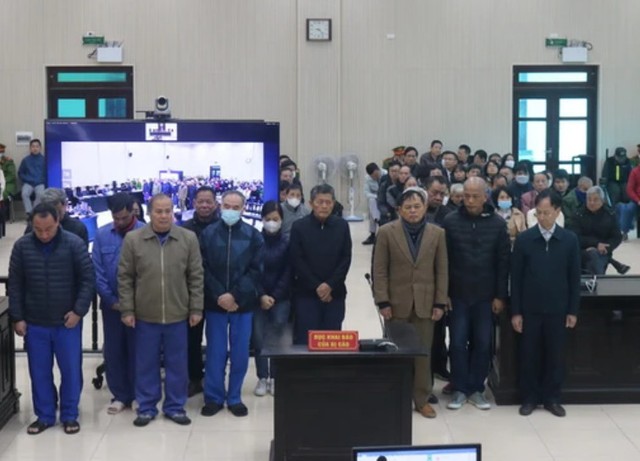 Cựu Phó chủ tịch UBND tỉnh Bắc Ninh Nguyễn Lương Thành bị đưa ra xét xử và tuyên phạt 36 tháng tù treo.