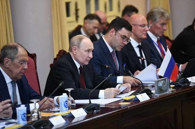 Tổng thống Liên bang Nga Vladimir Putin phát biểu.