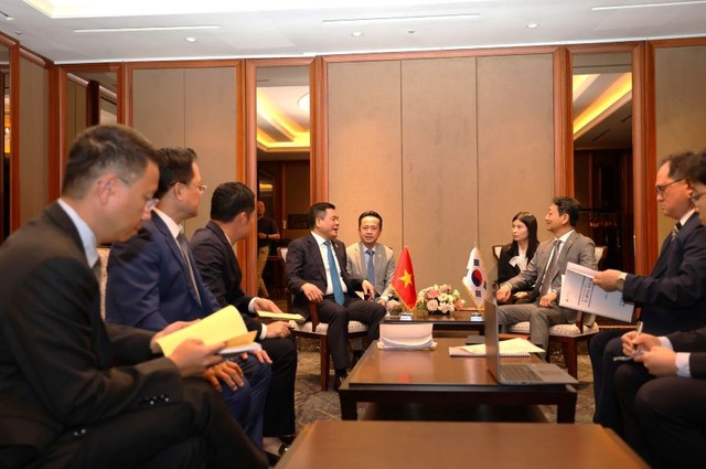 Bộ trưởng Nguyễn Hồng Diên tại buổi tiếp tiếp Bộ trưởng Công nghiệp, Thương mại, năng Lượng Hàn Quốc., Ahn Duk-geun.