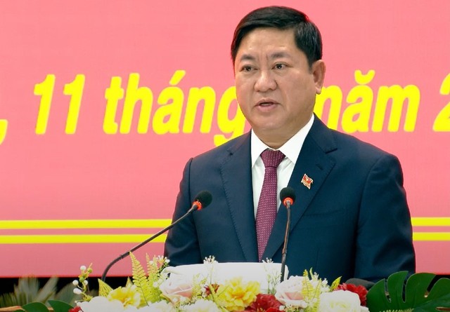 Ông Trần Quốc Nam, Chủ tịch UBND tỉnh Ninh Thuận phát biểu tại kỳ họp thứ 19, HĐND tỉnh khóa XI chiều ngày 11/7.