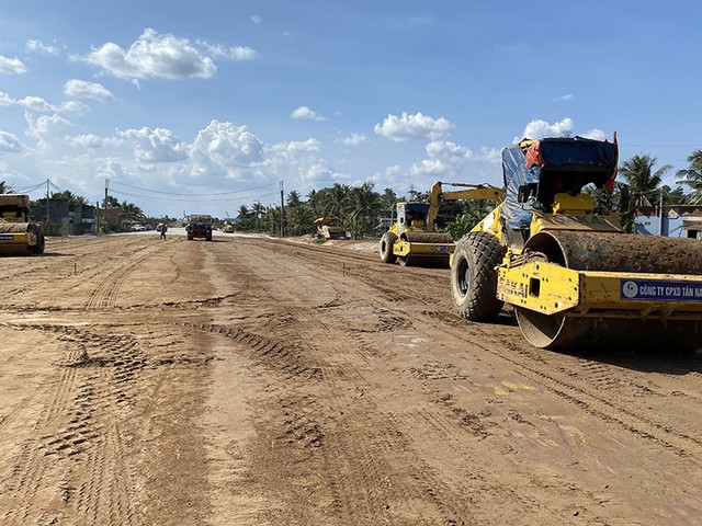 Chủ Kl99ok phiên bản mới đẩy nhanh tiến độ thi công đường dẫn vào cầu Rạch Miễu 2.