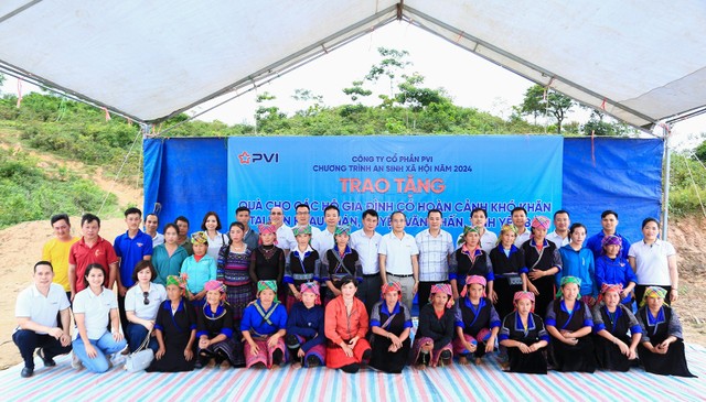 Ngoài việc tập trung phát triển Kl992 VIP Trang Chủ 2026, PVI luôn chung tay cùng phát triển cộng đồng. Trong ảnh: Một hoạt động an sinh Trang Chủ KL99Com Số 1 Link Đăng Ký KL999 của PVI tại Yên Bái.
