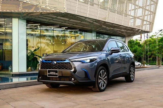 Các dòng xe hybrid xuất hiện ở Việt Nam ngày càng nhiều vì phù hợp với điều kiện Kl99kl ưu đãi độc quyền hơn xe thuần điện