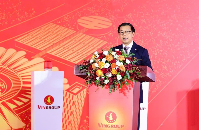 Ông Nguyễn Việt Quang, Phó chủ tịch Hội đồng Quản trị kiêm Tổng giám đốc Kl994 game bài casino hấp dẫn Vingroup phát biểu giới thiệu Trung tâm Hội chợ Triển lãm Quốc gia.