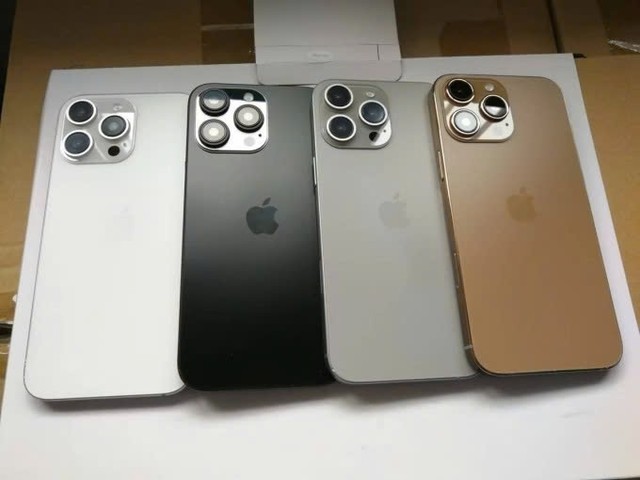 4 màu được cho là của iPhone 16 Pro và 16 Pro Max. Ảnh: Sonny Dickson