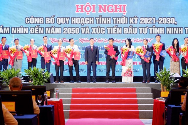 Dự án Khu công nghiệp Cà Ná là một trong 7 dự án được UBND tỉnh Ninh Thuận trao bản ghi nhớ đăng ký Kl99ok phiên bản mới vào cuối tháng 4/2024.