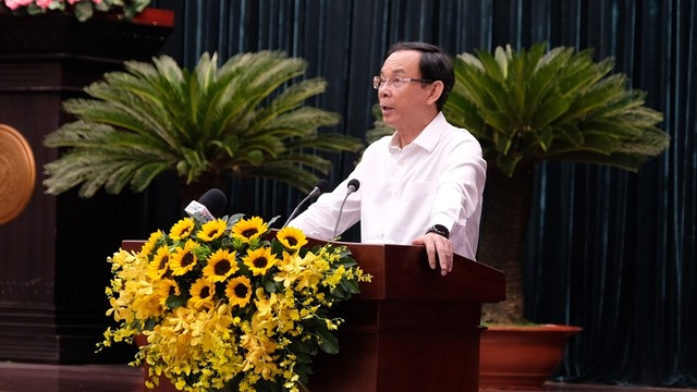 Bí thư Thành ủy TP.HCM Nguyễn Văn Nên yêu cầu xem giải ngân Kl99ok phiên bản mới công là nhiệm vụ ưu tiên cao nhất trong quý IV/2024. Ảnh: Trọng Tín